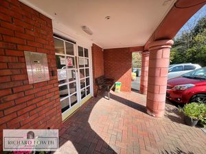 Side Entrance- click for photo gallery